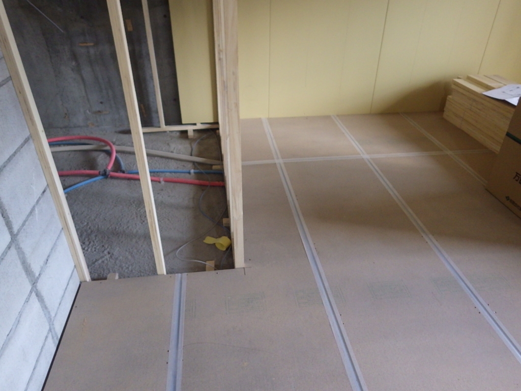 工事中のリノベマンション【浄心】②下地