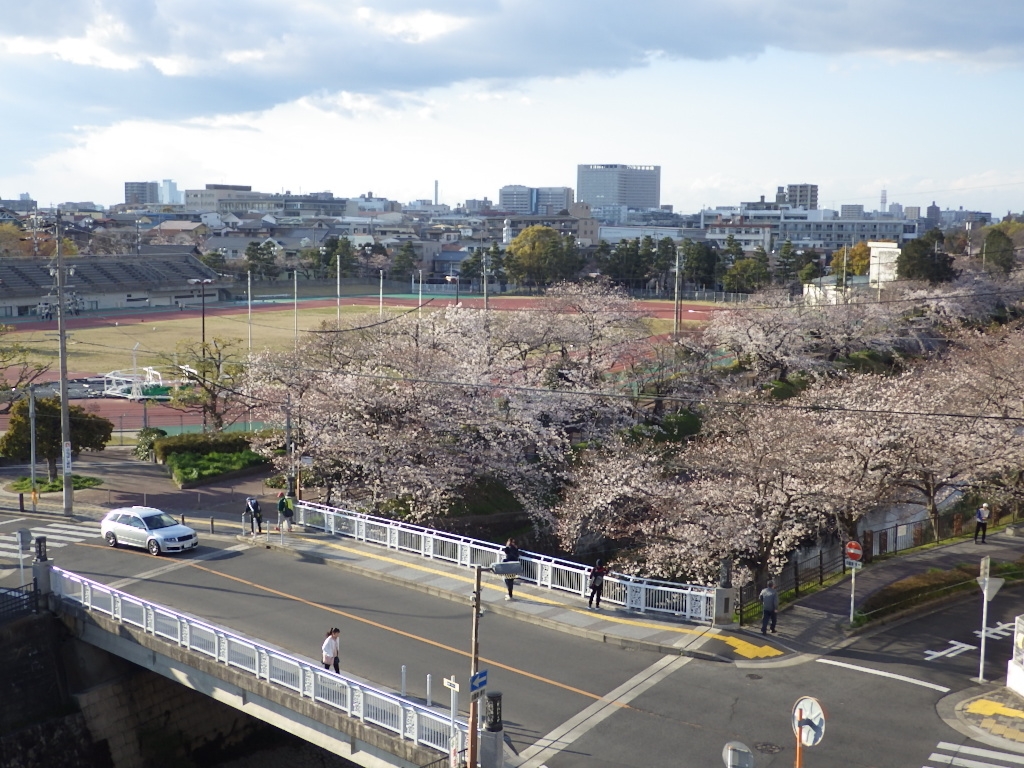 工事中のリノベマンション【瑞穂】①窓からの眺め